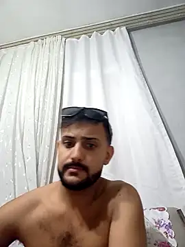 Snapshot of Muratcan33 chatting on October 10, 2025, 8:42 pm Muratcan33 online show from October 10, 2025, 8:42 pm