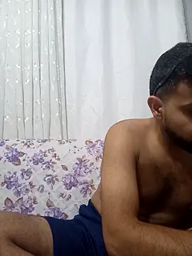 Snapshot of Muratcan33 chatting on October 7, 2025, 10:55 pm Muratcan33 online show from October 7, 2025, 10:55 pm