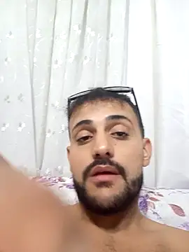 Snapshot of Muratcan33 chatting on October 11, 2025, 8:54 pm Muratcan33 online show from October 11, 2025, 8:54 pm