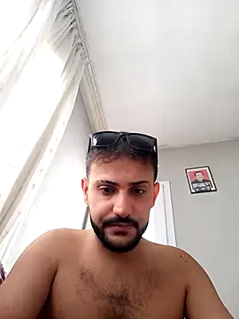 Snapshot of Muratcan33 chatting on October 14, 2025, 11:44 am Muratcan33 online show from October 14, 2025, 11:44 am