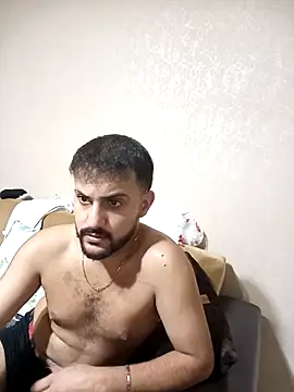 Snapshot of Muratcan33 chatting on October 25, 2025, 9:37 pm Muratcan33 online show from October 25, 2025, 9:37 pm