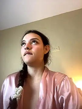 AriaHeavenss online show from October 6, 2025, 12:12 am