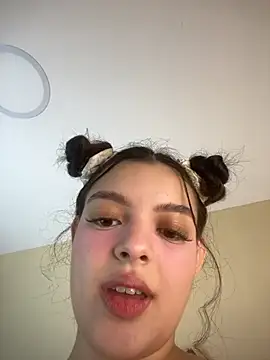 AriaHeavenss online show from September 23, 2025, 12:06 am