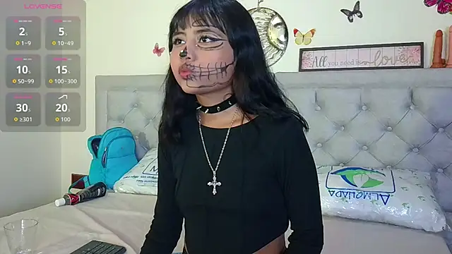 Snapshot of NubesNubladas chatting on October 25, 2025, 4:11 am NubesNubladas online show from October 25, 2025, 4:11 am