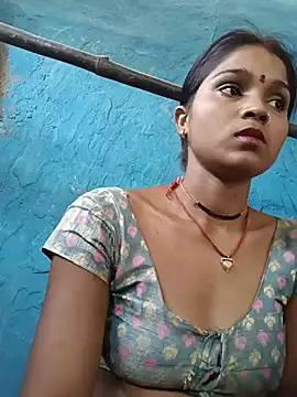 Snapshot of Harini_Gautam chatting on May 18, 2026, 7:24 am Harini Gautam online show from May 18, 2026, 7:24 am