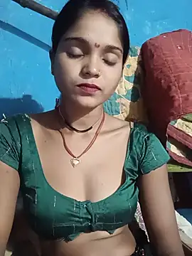 Snapshot of Harini_Gautam chatting on May 23, 2026, 7:13 pm Harini Gautam online show from May 23, 2026, 7:13 pm