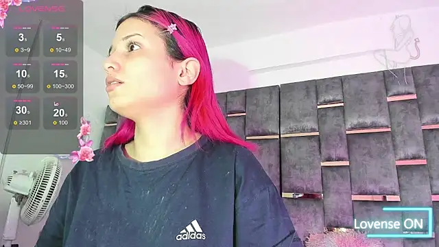 Mitsury foxx online show from October 2, 2025, 4:49 am