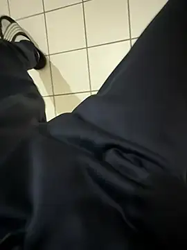 Snapshot of Dicksxd chatting on January 17, 2026, 11:52 pm Dicksxd online show from January 17, 2026, 11:52 pm