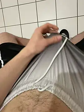 Snapshot of Dicksxd chatting on February 9, 2026, 4:05 pm Dicksxd online show from February 9, 2026, 4:05 pm