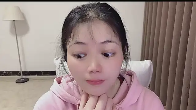 zora-168 online show from October 27, 2025, 3:40 am