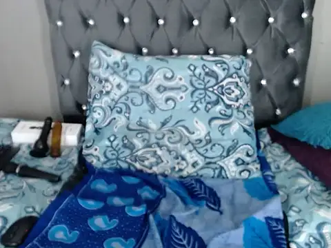 Snapshot of SWEETBERRYxXx chatting on October 17, 2025, 8:43 pm SWEETBERRYxXx online show from October 17, 2025, 8:43 pm