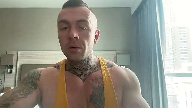 irishdaddyxxl online show from October 1, 2025, 7:24 am