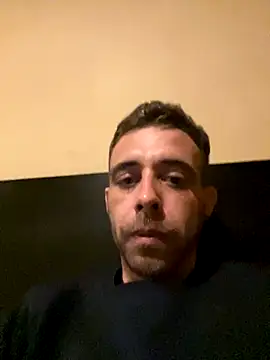 Snapshot of Tiago00987 chatting on November 14, 2025, 8:23 pm Tiago00987 online show from November 14, 2025, 8:23 pm