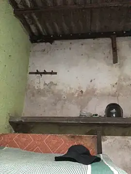 kavi1q1 online show from March 18, 2026, 3:03 pm