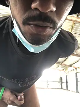 kavi1q1 online show from November 16, 2025, 7:02 am