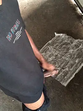 Snapshot of kavi1q1 chatting on October 31, 2025, 12:51 am kavi1q1 online show from October 31, 2025, 12:51 am