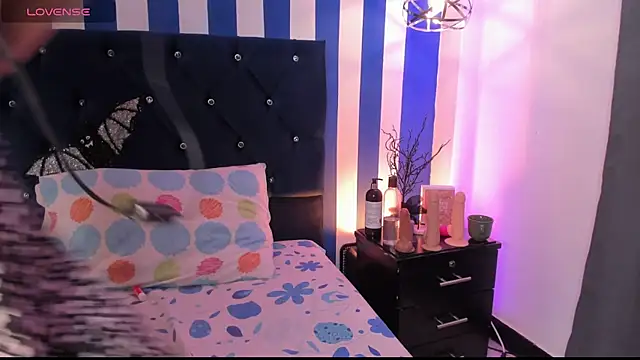 Snapshot of valeria_rouse28 chatting on October 26, 2025, 5:13 pm valeria rouse28 online show from October 26, 2025, 5:13 pm