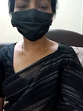 Snapshot of Rithya27 chatting on February 15, 2026, 6:18 pm Rithya27 online show from February 15, 2026, 6:18 pm