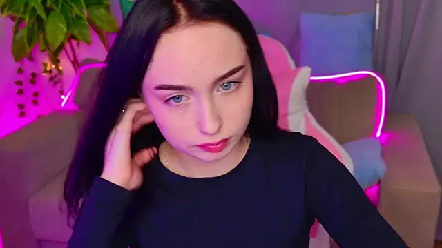 MonikaCarter online show from October 14, 2025, 11:11 am