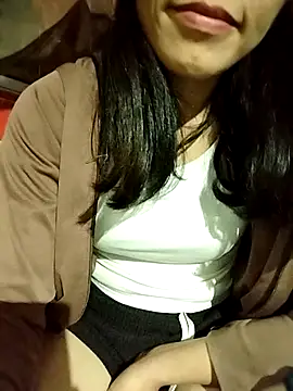 Snapshot of Sinejdk3 chatting on September 29, 2025, 9:05 am Sinejdk3 online show from September 29, 2025, 9:05 am