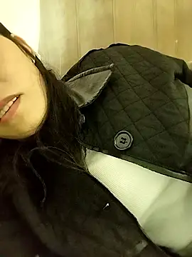 Snapshot of Sinejdk3 chatting on October 29, 2025, 1:32 pm Sinejdk3 online show from October 29, 2025, 1:32 pm