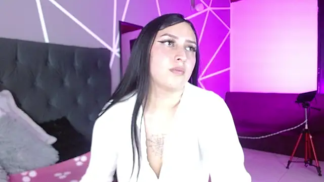 Chloe1126  online show from September 23, 2025, 2:13 pm