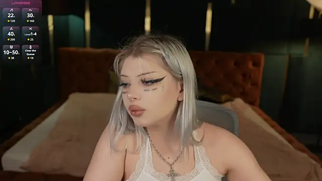 Yuki sun online show from October 5, 2025, 2:19 pm