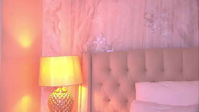 AshleyEvance online show from March 30, 2026, 6:37 am