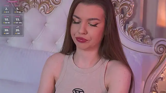 Snapshot of AshleyEvance chatting on October 7, 2025, 4:13 am AshleyEvance online show from October 7, 2025, 4:13 am