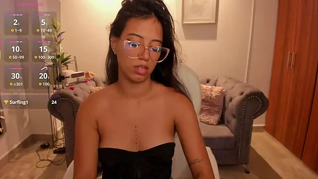 Snapshot of raven_stonee chatting on October 11, 2025, 3:18 am raven stonee online show from October 11, 2025, 3:18 am