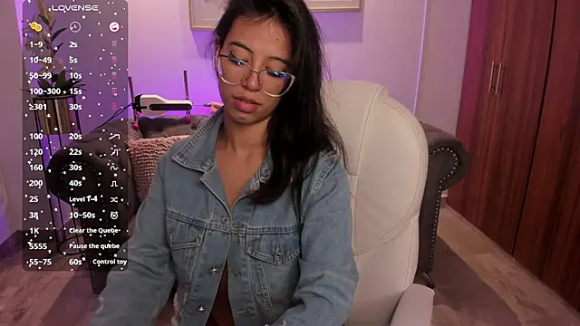 Snapshot of raven_stonee chatting on October 7, 2025, 3:18 am raven stonee online show from October 7, 2025, 3:18 am