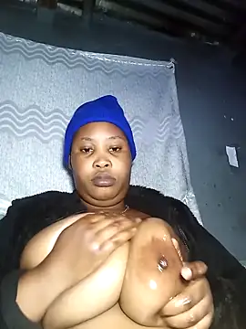 Snapshot of OCEANSQUITERXXX chatting on October 27, 2025, 10:49 am OCEANSQUITERXXX online show from October 27, 2025, 10:49 am