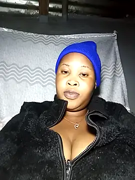 Snapshot of OCEANSQUITERXXX chatting on October 28, 2025, 12:33 am OCEANSQUITERXXX online show from October 28, 2025, 12:33 am