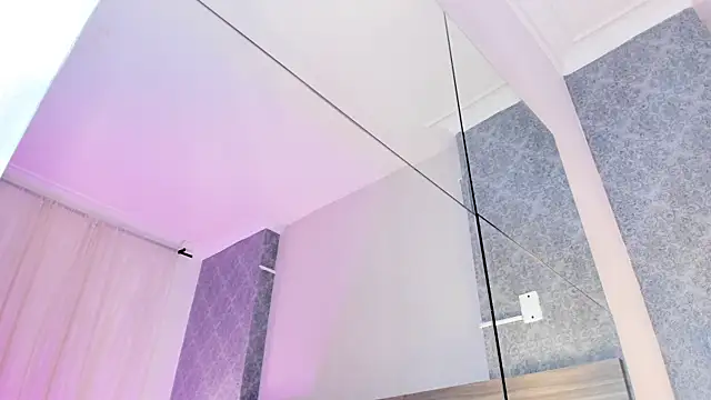 Snapshot of MiilaBlake chatting on September 19, 2025, 8:02 pm MiilaBlake online show from September 19, 2025, 8:02 pm