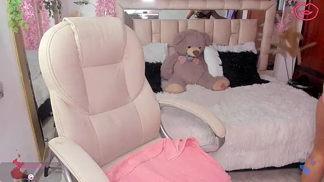 Snapshot of paulha_miller chatting on September 18, 2025, 12:52 pm paulha miller online show from September 18, 2025, 12:52 pm