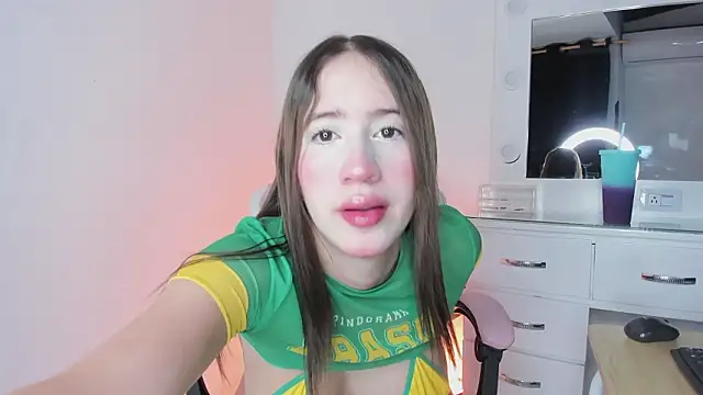 lovingdarcy  online show from February 14, 2026, 11:10 am