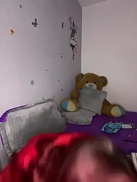 naomirouse  online show from February 5, 2026, 3:13 am