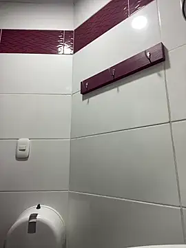 CandelaMartineez online show from October 8, 2025, 2:51 pm