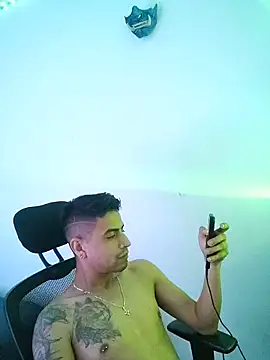 Juann-cock online show from March 11, 2026, 2:05 am