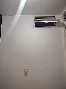 Juann-cock online show from April 15, 2026, 2:17 am