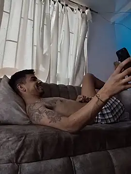 Snapshot of Juann-cock chatting on June 8, 2026, 1:28 am Juann-cock online show from June 8, 2026, 1:28 am