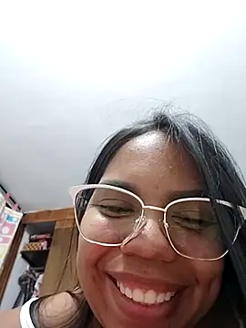 CloeeHills  online show from October 1, 2025, 4:28 am