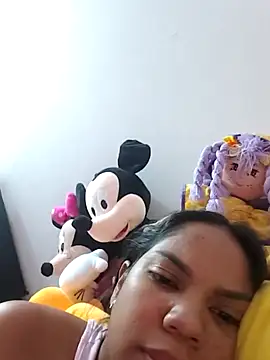 CloeeHills  online show from October 20, 2025, 2:24 am