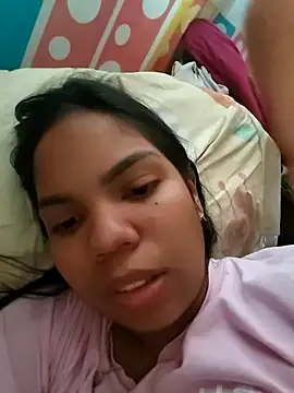 CloeeHills  online show from October 15, 2025, 2:58 pm