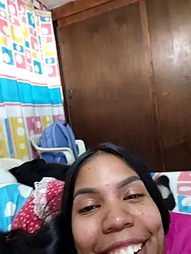 CloeeHills  online show from October 1, 2025, 4:33 pm