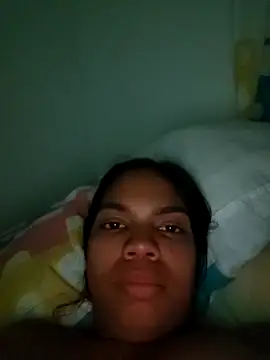 CloeeHills  online show from October 16, 2025, 3:04 am