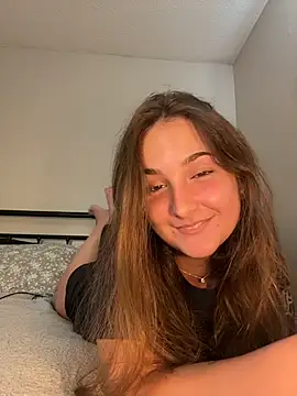 Snapshot of MadilynX777 chatting on October 13, 2025, 10:43 pm MadilynX777 online show from October 13, 2025, 10:43 pm