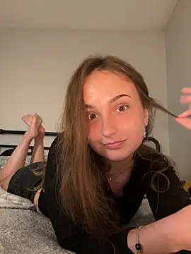 Snapshot of MadilynX777 chatting on October 3, 2025, 11:50 pm MadilynX777 online show from October 3, 2025, 11:50 pm