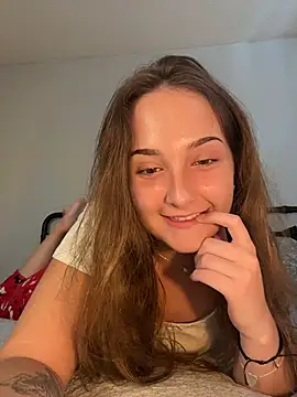 Snapshot of MadilynX777 chatting on October 23, 2025, 9:35 pm MadilynX777 online show from October 23, 2025, 9:35 pm