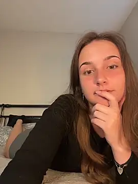 Snapshot of MadilynX777 chatting on October 14, 2025, 10:53 pm MadilynX777 online show from October 14, 2025, 10:53 pm